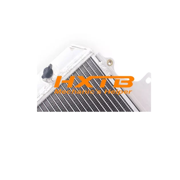 Heavy-duty aluminium radiator for SUZUKI SIERRA SJ410/SJ413, improves cooling for 4x4 and off-road use