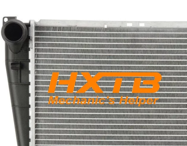Aluminum core radiator with plastic tanks for BMW E46 320i, 323i, 325i, 328i, 330i, and Z4 (1999-2006) – fits 2.2L, 2.5L, 2.8L, and 3.0L engines